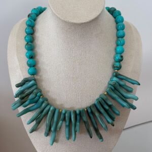 Collar corales turquesa
