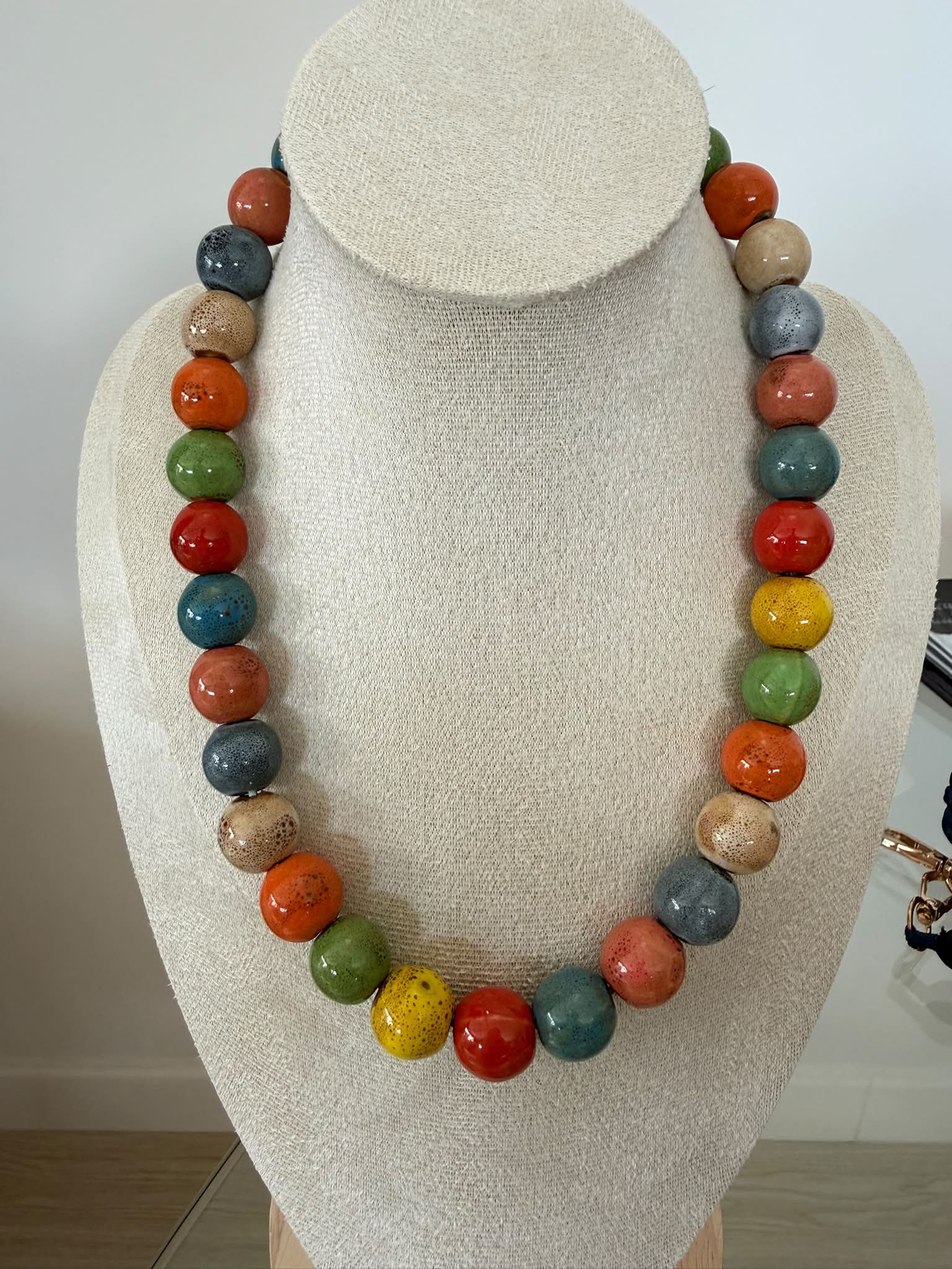 Collar círculos multicolor - Imagen 2